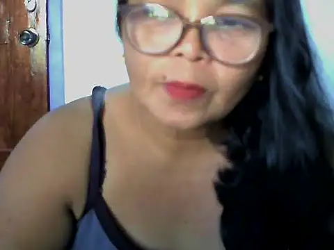 Flowerblossom123 online show from June 14, 5:19 am
