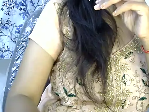 Neha Sharma2 online show from June 7, 2:13 pm