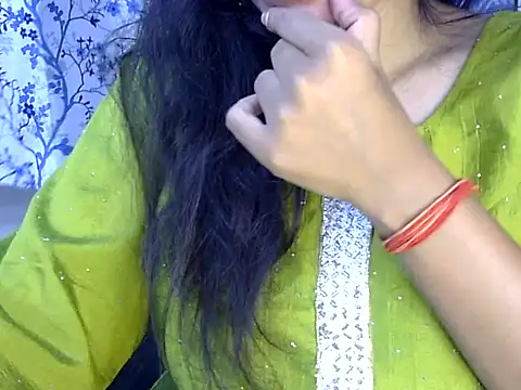 Neha Sharma2 online show from June 8, 1:34 pm