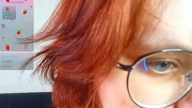 LouiseDew online show from March 4, 7:59 am