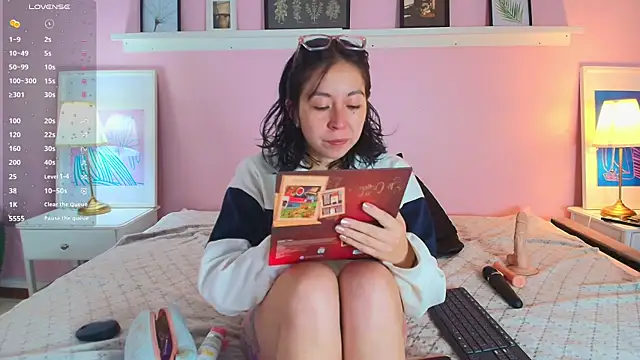 Abigailladyy online show from July 13, 11:33 am