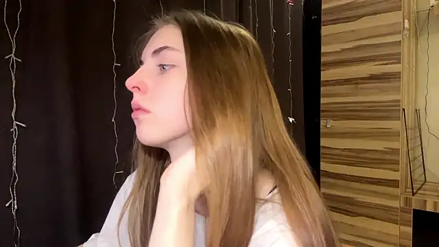 PollyDream online show from March 10, 8:18 am