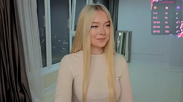 ChristinBland online show from March 6, 8:48 pm