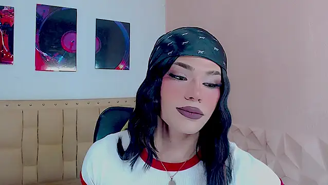 Shadia  Valera  online show from March 8, 4:49 am