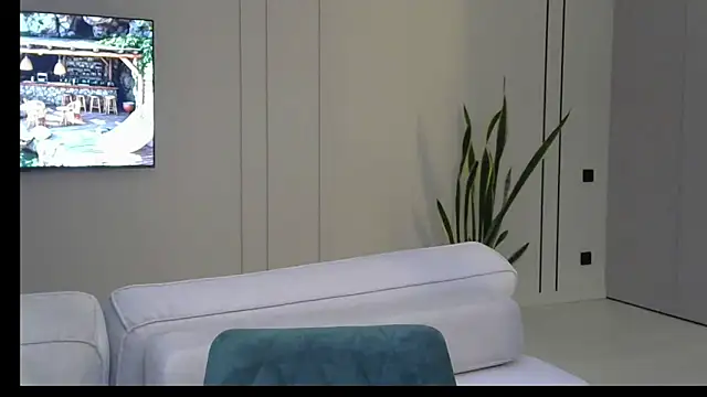 Kleotempt online show from April 29, 4:53 pm