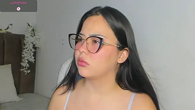 Annye01  online show from May 20, 2:47 pm