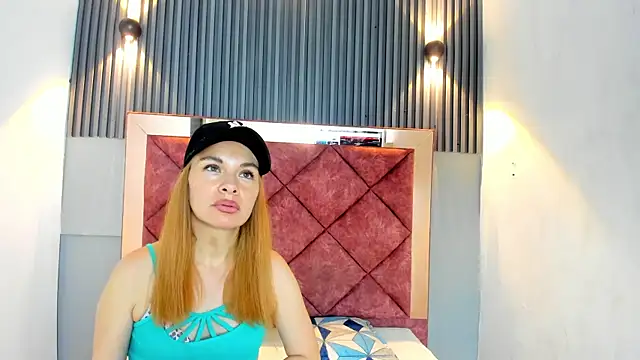 ESTHEER VARGAS online show from March 3, 7:53 pm