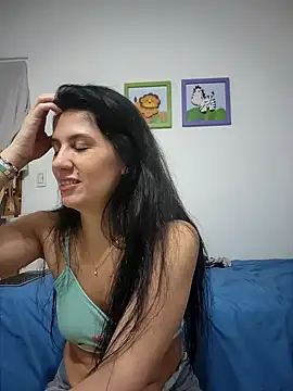 sashaaqueen online show from May 4, 4:27 am