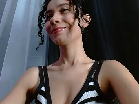 helena hadler online show from May 1, 1:58 pm