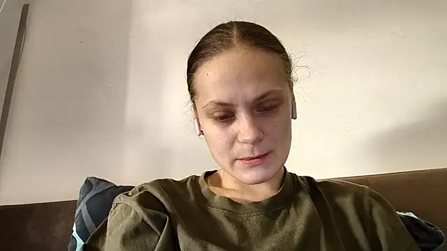 LuluSweetyGirl online show from March 13, 12:45 am