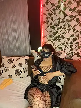 MoonGoddess424 online show from May 19, 4:19 am