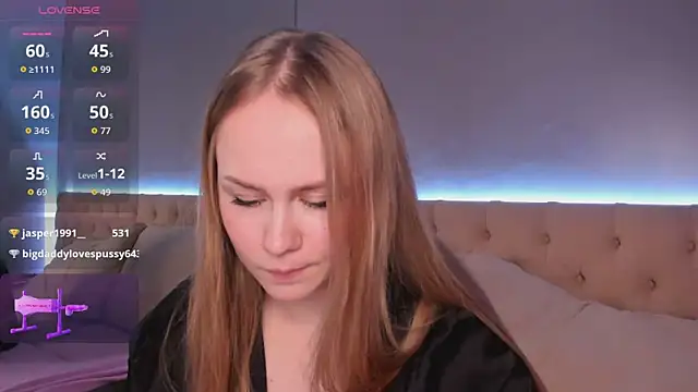 stacy moorex online show from May 1, 9:07 pm