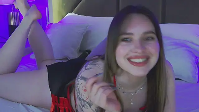 LiaRobbins online show from March 18, 1:27 pm