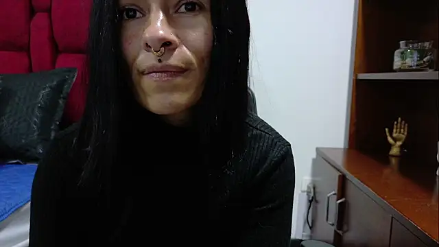 Amelie Blake online show from July 7, 12:30 pm