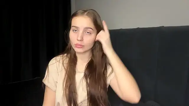 LowriseZiziphus online show from March 6, 3:51 pm