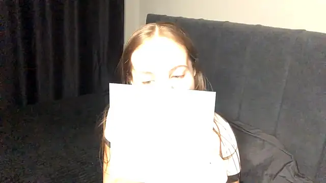 LowriseZiziphus online show from March 18, 3:28 pm