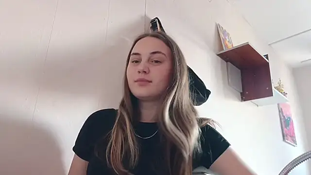 VeloraStar online show from April 7, 9:11 am