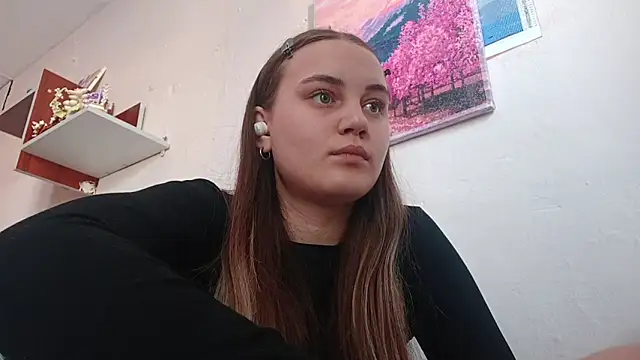 VeloraStar online show from March 2, 10:22 am