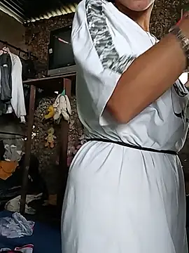 yuliitza4 online show from July 7, 1:58 pm