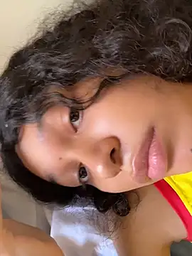 Sophiemoo  online show from June 23, 2:37 pm
