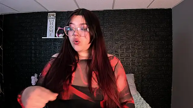 NicoleeDemara online show from March 11, 12:04 am