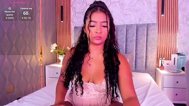 SofiiCruz online show from June 12, 9:28 am
