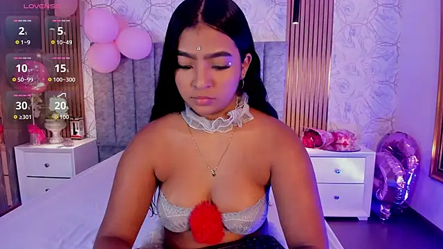 SofiiCruz online show from August 3, 8:03 pm