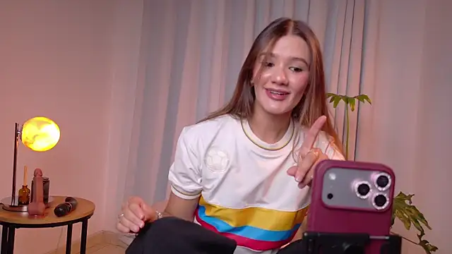 Mia Benett  online show from July 7, 1:14 pm