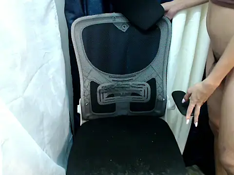 sexy deeya09 online show from May 3, 7:06 pm