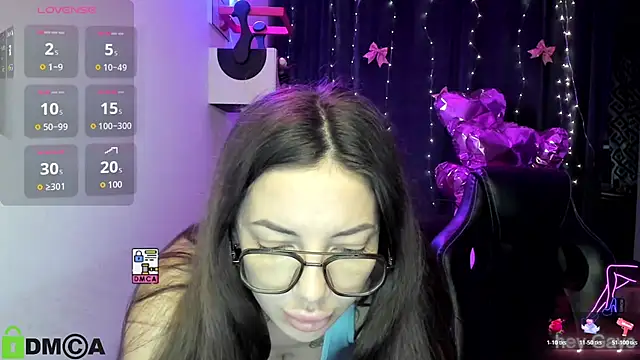 AlisMoonly online show from March 15, 7:43 am