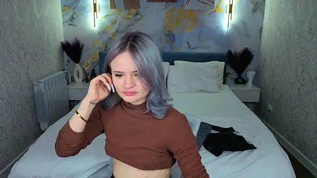 Tessa Ashe online show from May 15, 10:40 am