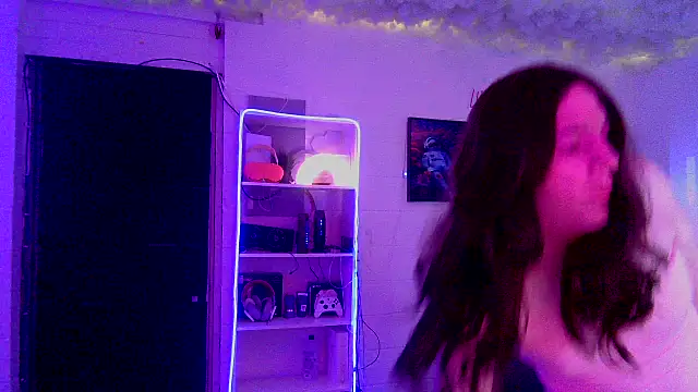 Moongirl117 online show from March 17, 12:03 am