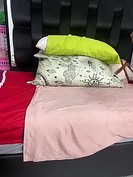 lucihornymilf online show from March 18, 2:55 pm