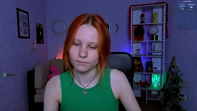 cassandra nik online show from June 4, 12:20 pm