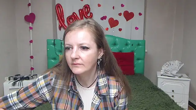 MeganPirs online show from May 8, 5:27 pm