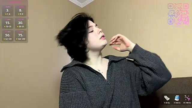 MidnightSophia online show from March 12, 12:02 am