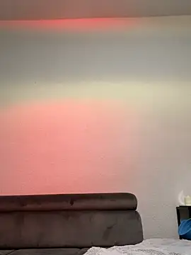 JuliaPrivat online show from March 18, 9:20 pm