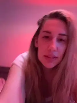 JuliaPrivat online show from March 12, 10:34 pm