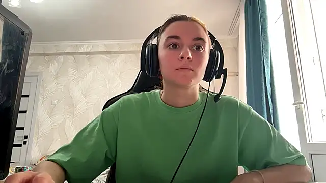 PluralPalaver online show from March 6, 8:42 am