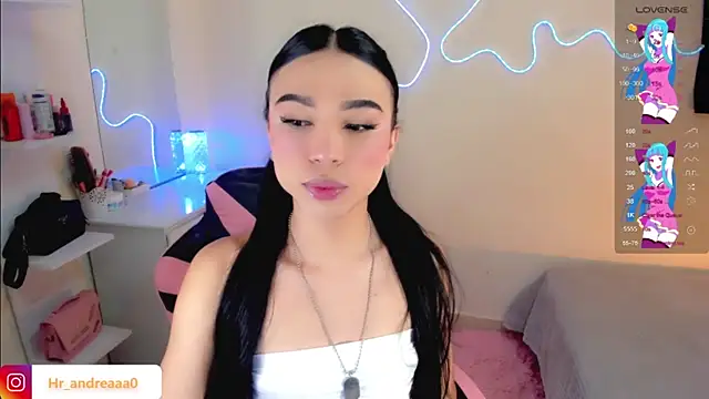 IamAndrea01 online show from July 5, 6:13 pm