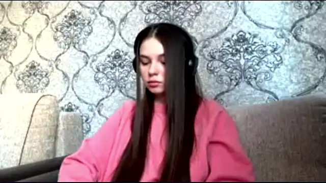 AkikoAnkrom online show from March 18, 8:08 am