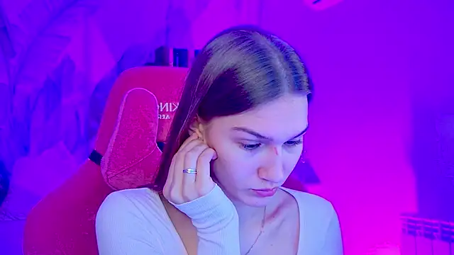 Sweet Emilya online show from March 10, 7:56 am