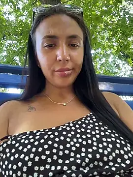 Bunny Lush online show from August 5, 9:15 am