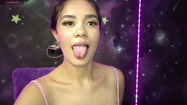 ValentinaRojass  online show from May 2, 3:37 pm