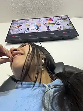 LilyRossi  online show from July 23, 12:57 pm