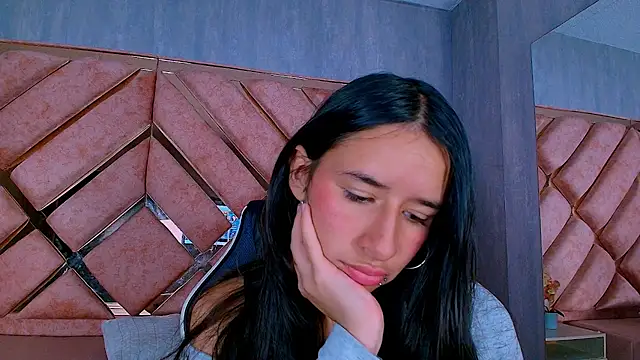 LilyRossi  online show from April 25, 1:41 pm