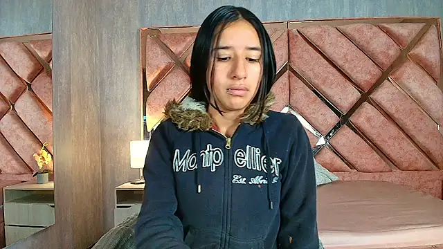 LilyRossi  online show from April 27, 12:13 pm