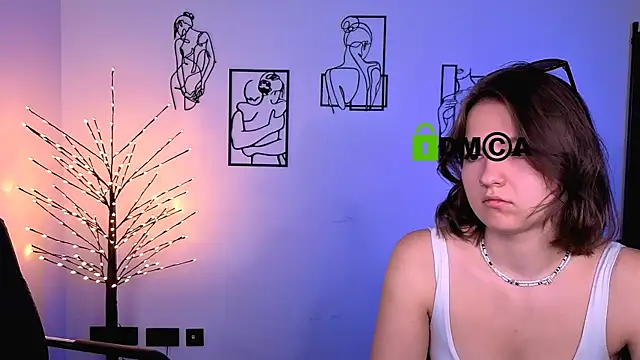 chloe ley online show from July 25, 9:05 am