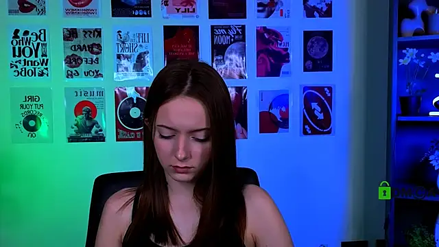 chloe ley online show from July 26, 9:06 am