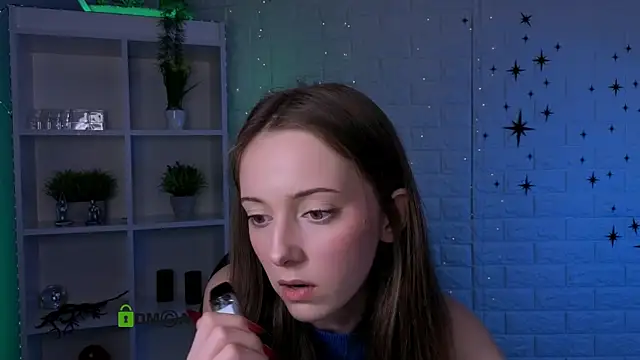 chloe ley online show from May 3, 8:01 pm